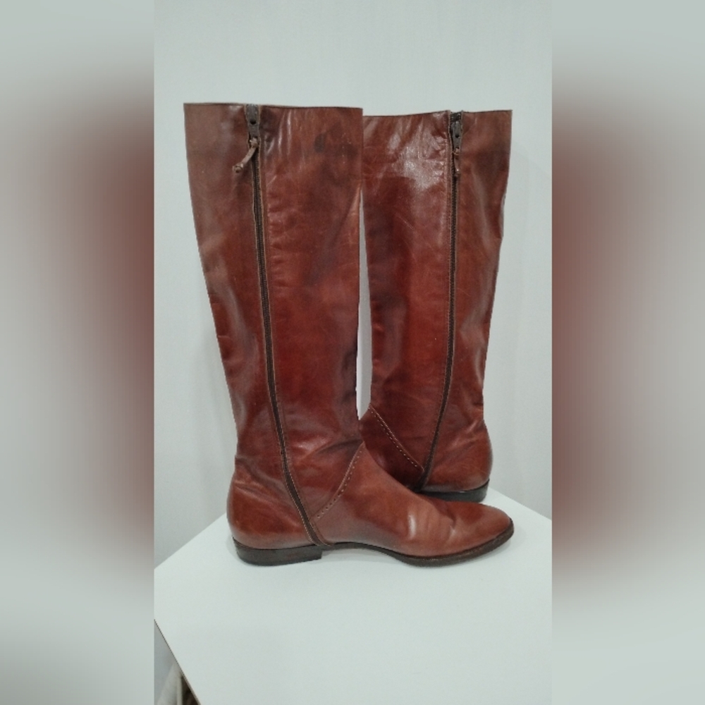 Salvatore Ferragamo Chestnut Brown Leather Tall Heeled Boots - Picture 12 of 16